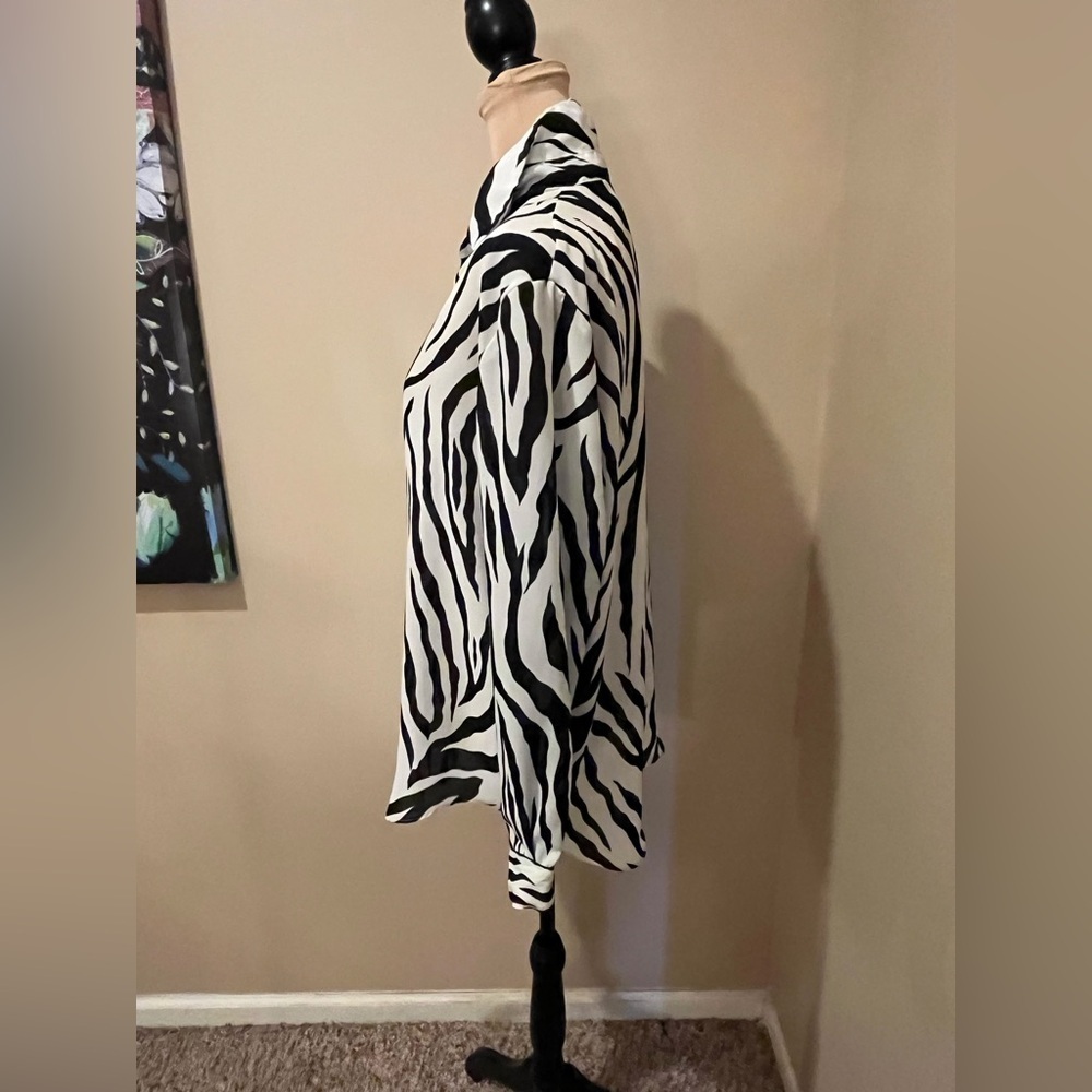 Diane Von Furstenberg Vintage zebra print semi sheer boxy oversized button down - Picture 3 of 7